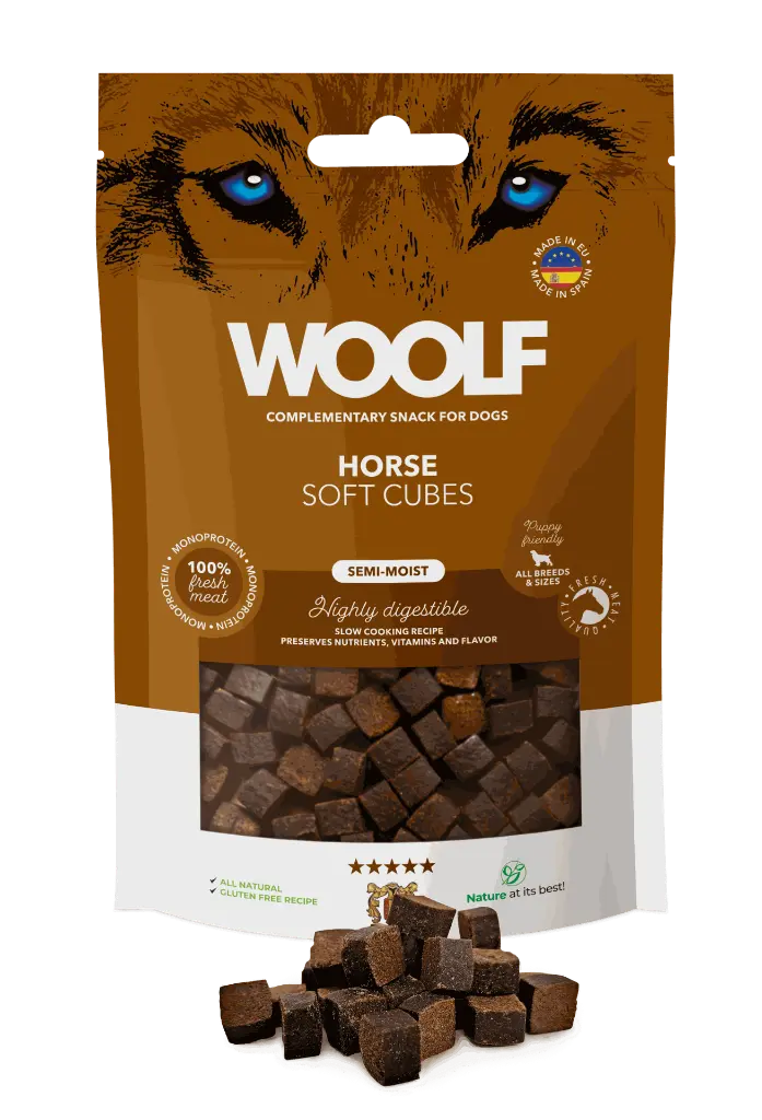 woolf cubes mockup horse product.webp
