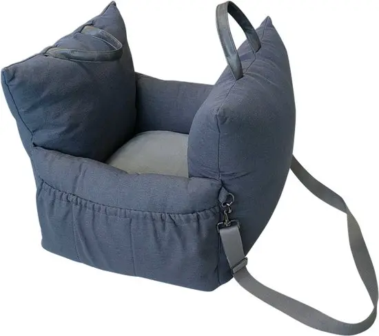 Animal Boulevard : HOME&AWAY Autostoel Carrie 